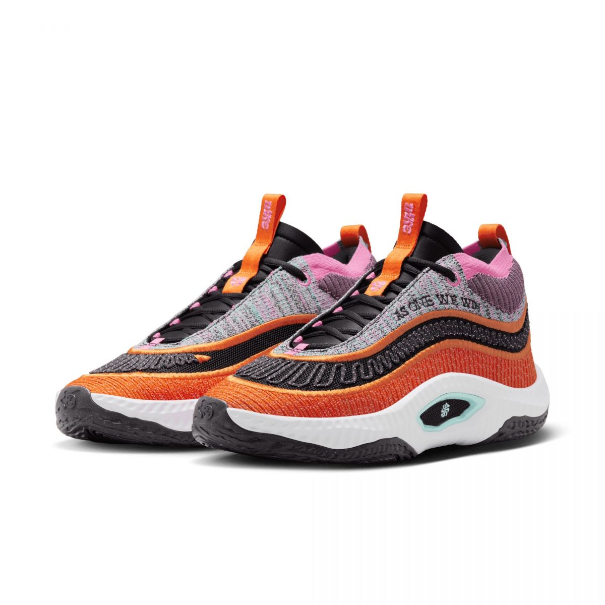 Кроссовки NIKE COSMIC UNITY 3 Кроссовки NIKE COSMIC UNITY 3